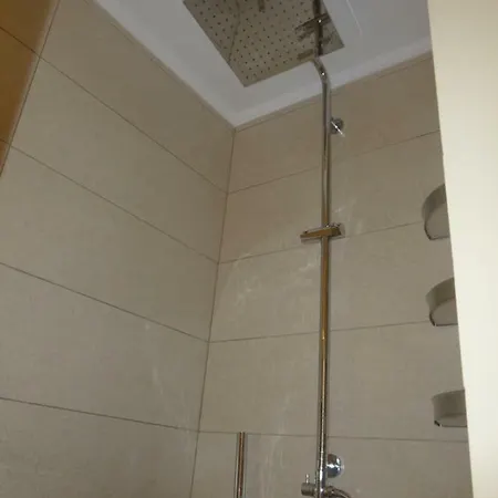 Athina דירה ארילס